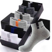 Load image into Gallery viewer, 5 Pairs /Pack Men Cotton Socks Breathable